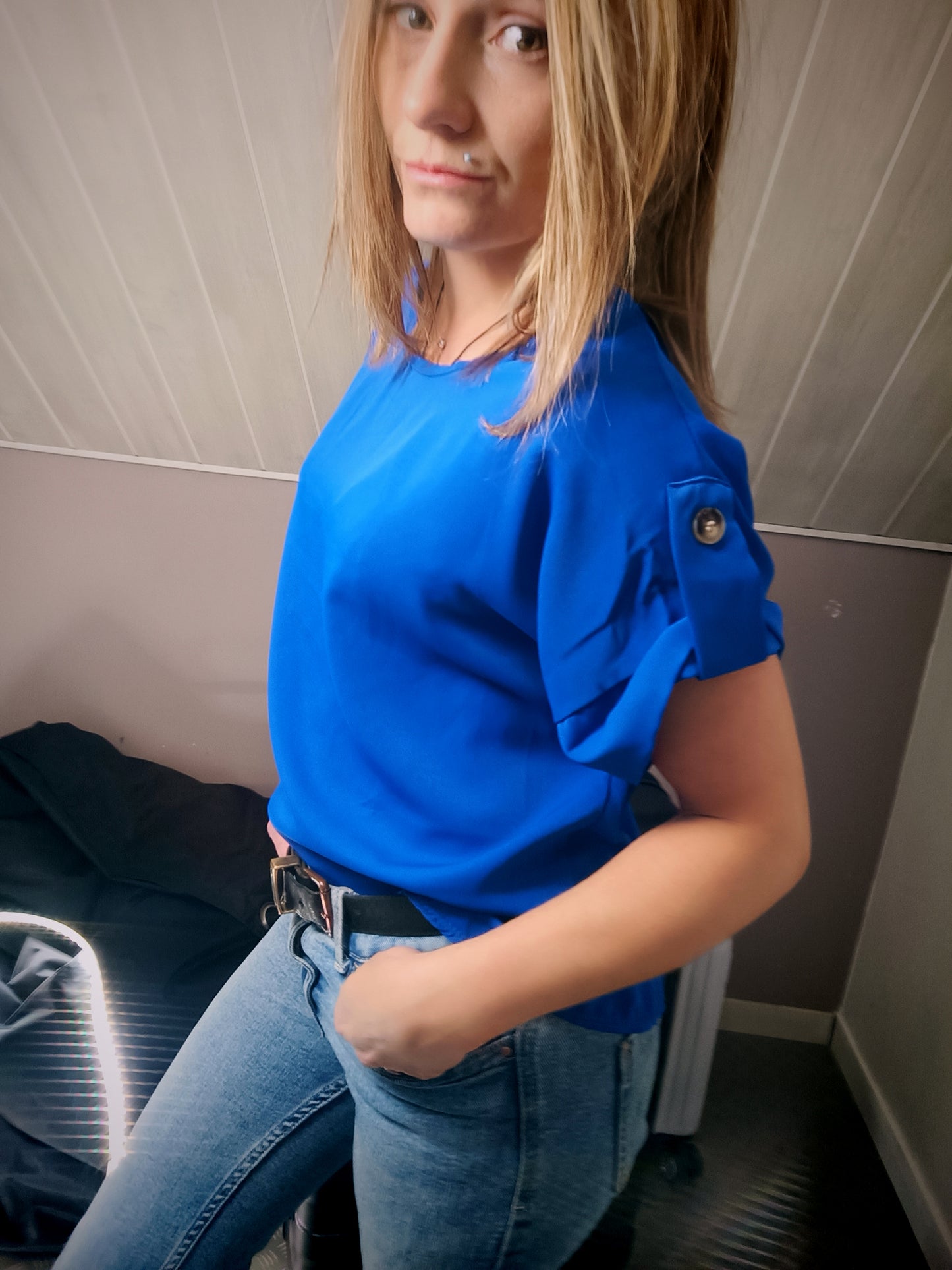 Top manche boutonnées